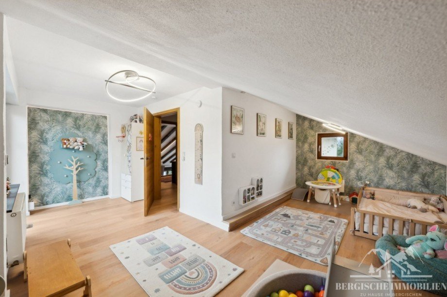 DG - Kinderzimmer 2 Einfamilienhaus Wiehl