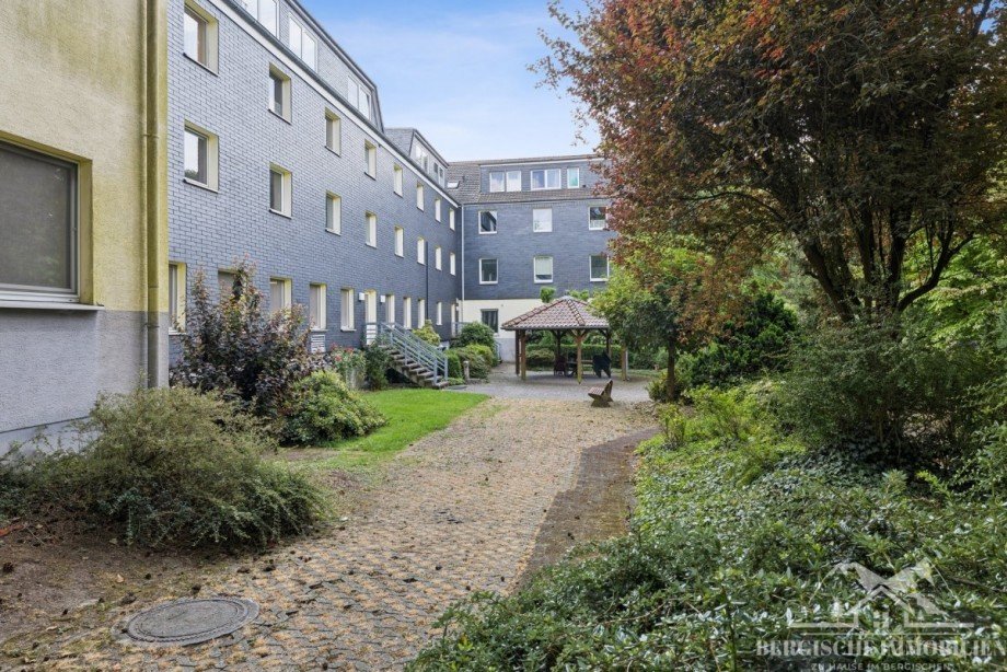 Weg zu Innenhof sonstige Landwirtschaftsimmobilien Radevormwald