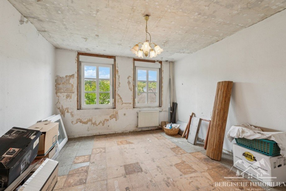 EG - Schlafzimmer Altbau Zweifamilienhaus Engelskirchen