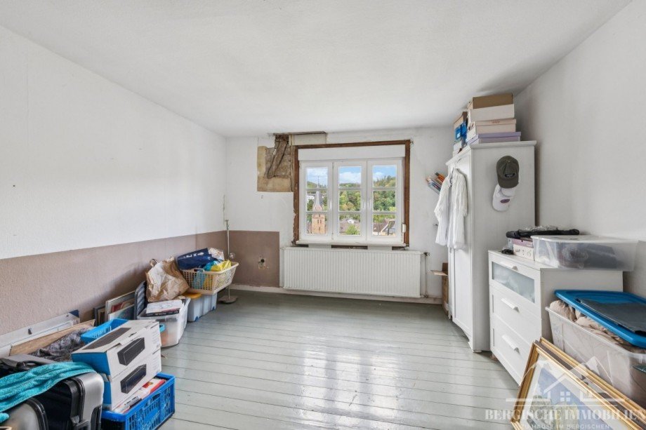 OG - Schlaflzimmer 2 Zweifamilienhaus Engelskirchen