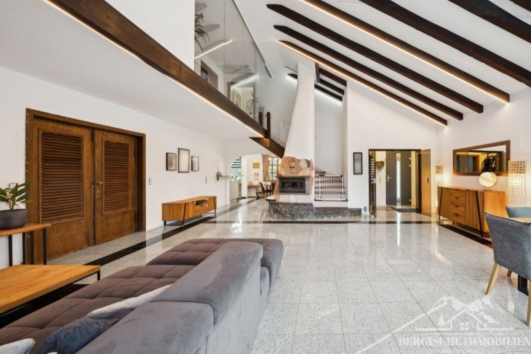 Titel Wiehl - Oberbergischer Kreis - Wiehl Einfamilienhaus Haus im Haus f�r die Familie - modernes Wohnen in Drabenderh�he