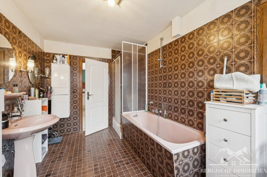 OG - Bad b Zweifamilienhaus Engelskirchen