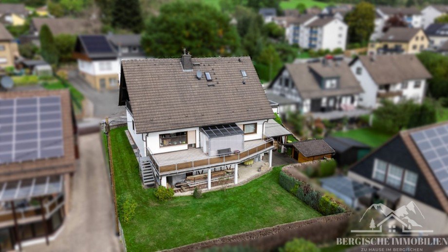 Luftbild Garten Zweifamilienhaus Gummersbach