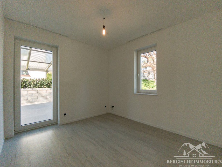 EG - B�ro Doppelhaush�lfte Waldbr�l