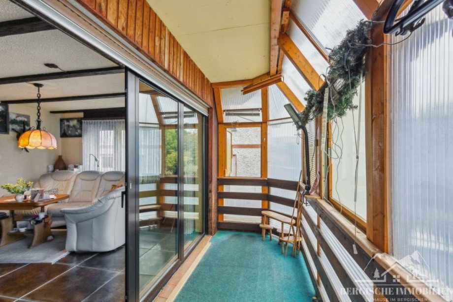 UG - Wintergarten Etagenwohnung Wiehl