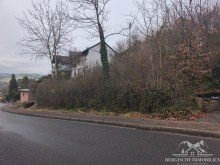 Unten Rechts Mehrfamilienhaus oder Eigenheim, mit Planungsvorsprung im Westerwald!