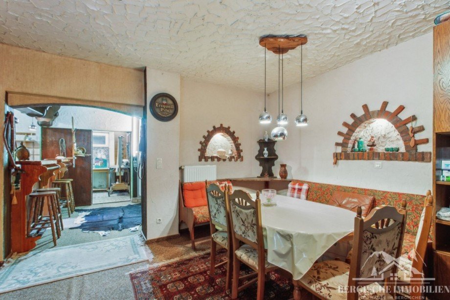 TG - Wohnzimmer Etagenwohnung Wiehl